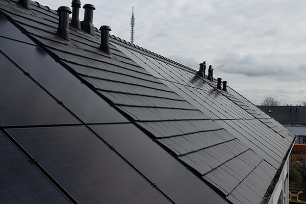 8kWp Solar + 13.5kWh Powerwall install in Bedford