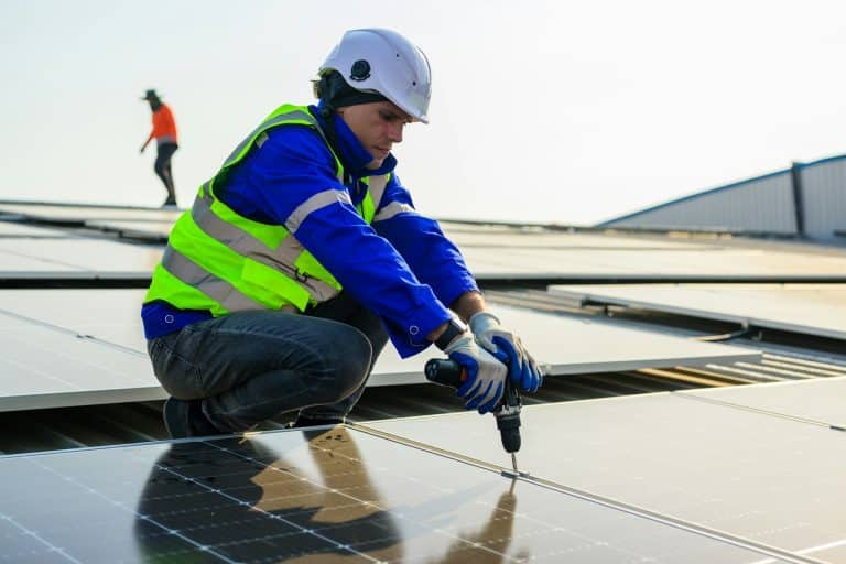 Solar battery installation for power backup